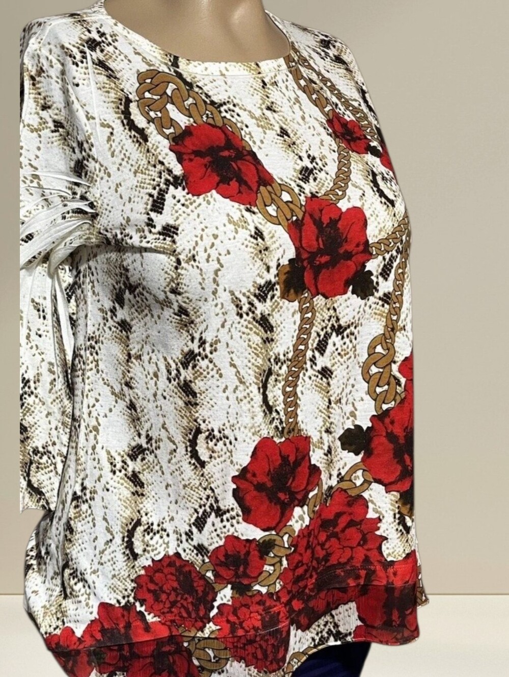 Three Hearts Rose & Chain Snakeskin Print Top